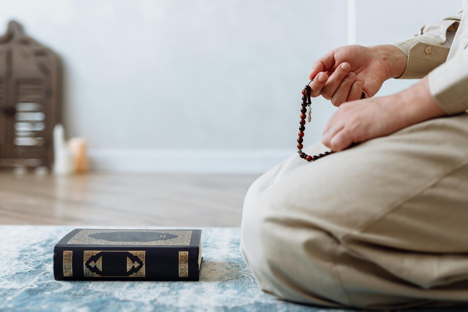 Send peace and blessings upon the Prophet Muhammad peace be upon him.